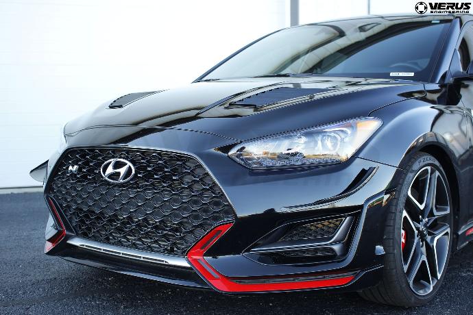 Dive plane kit for Hyundai Veloster Hyundai Veloster dive plane kit to improve downforce and aerodynamic balance