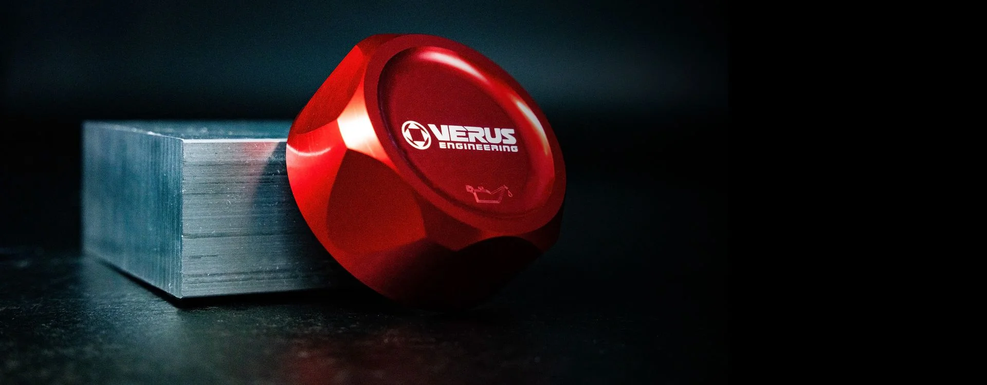 FHS Oil Cap - Honda Civic Type R (FK8), red cap detail