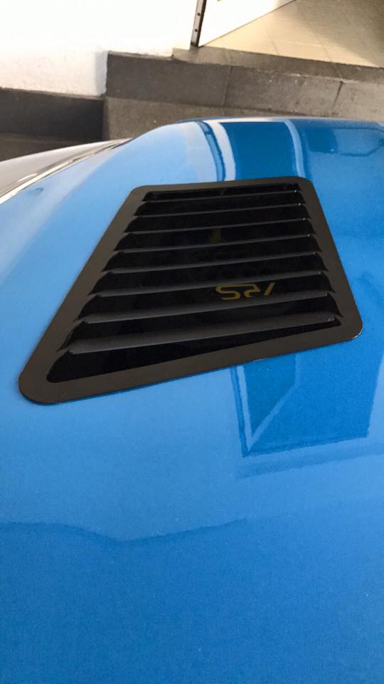 Hood Louver Kit- Focus RS/ST (MK3)