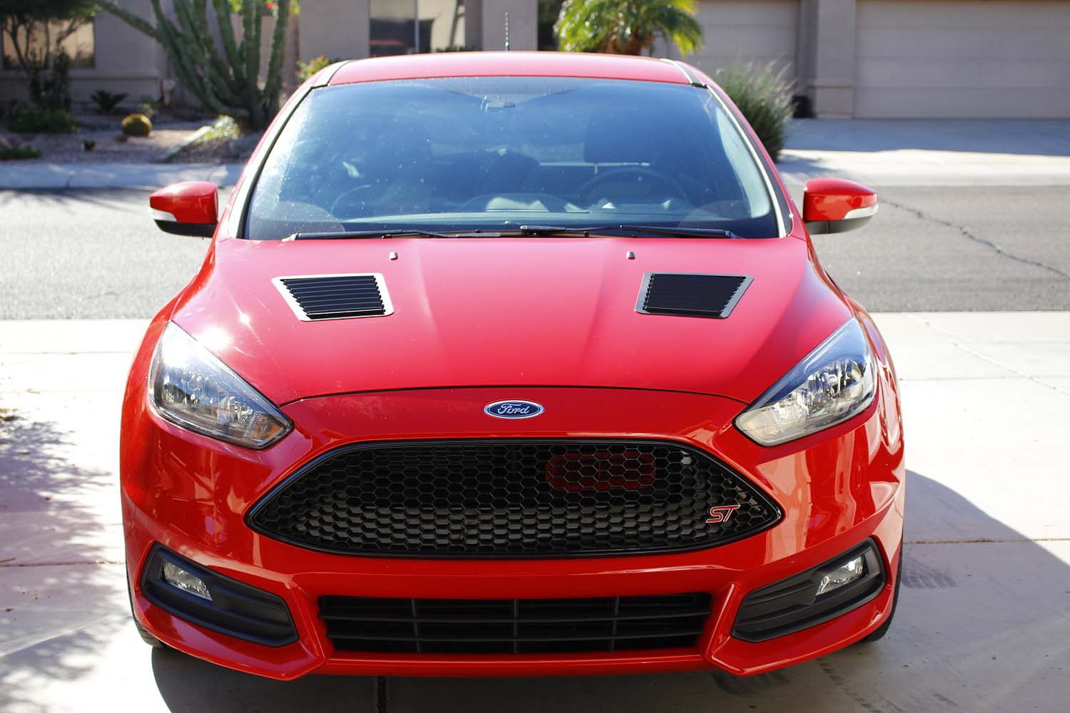 Hood Louver Kit - Focus RS/ST (MK3) - Black (Blemish)