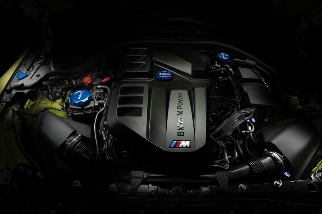 A/C Line Cap Kit - BMW M4