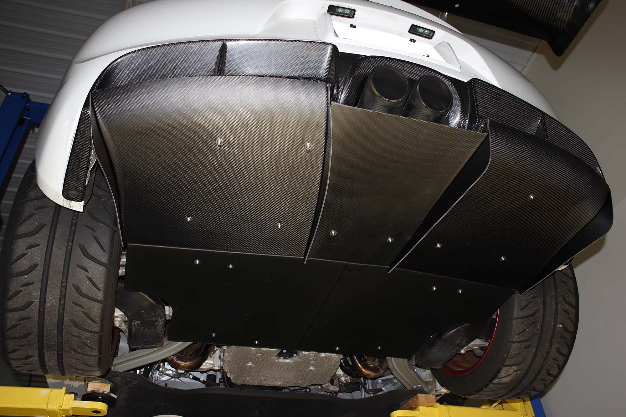 Flat Under Body Panel Kit - Porsche 981 Cayman