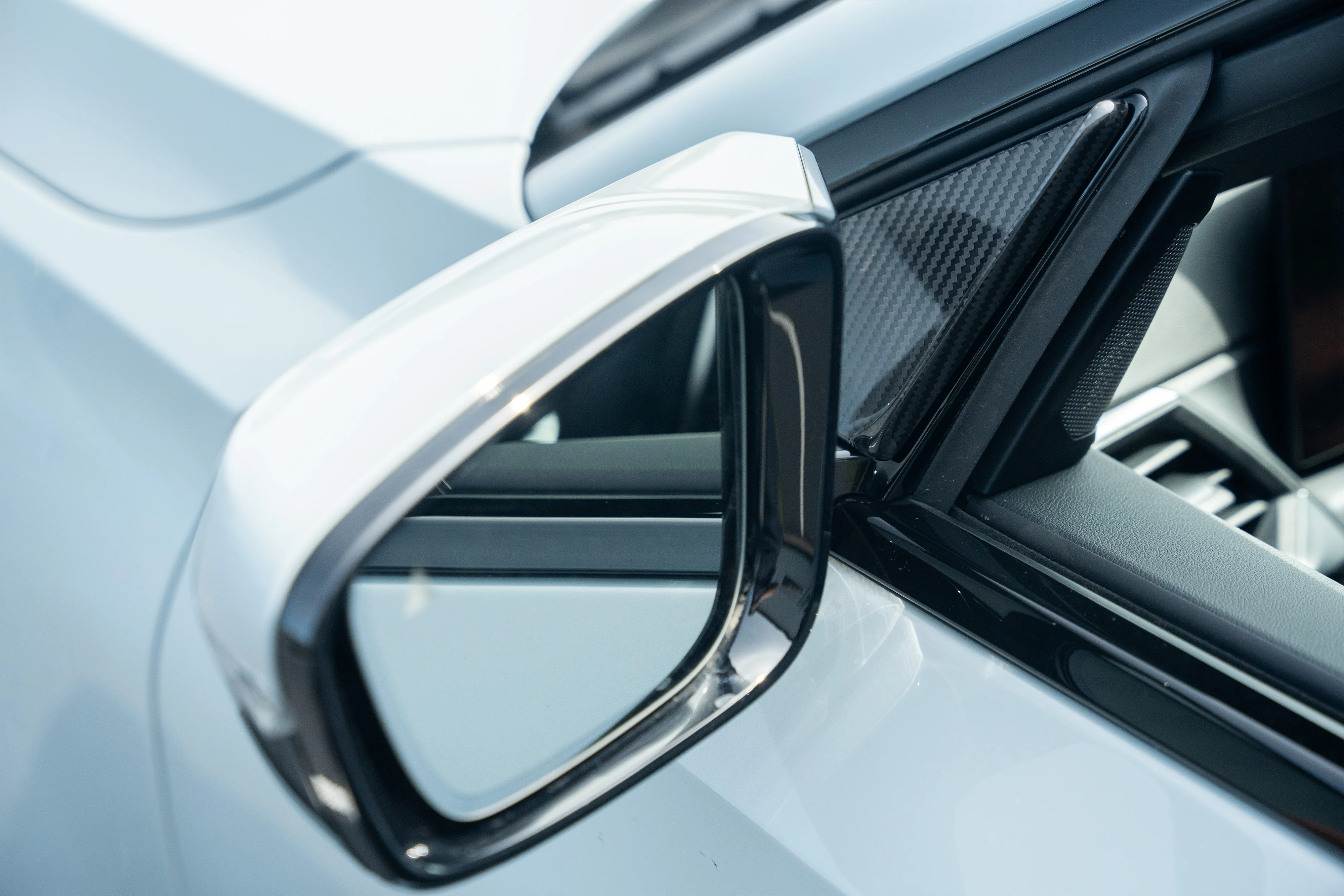 Anti-Buffeting Wind Deflectors - G87 BMW M2